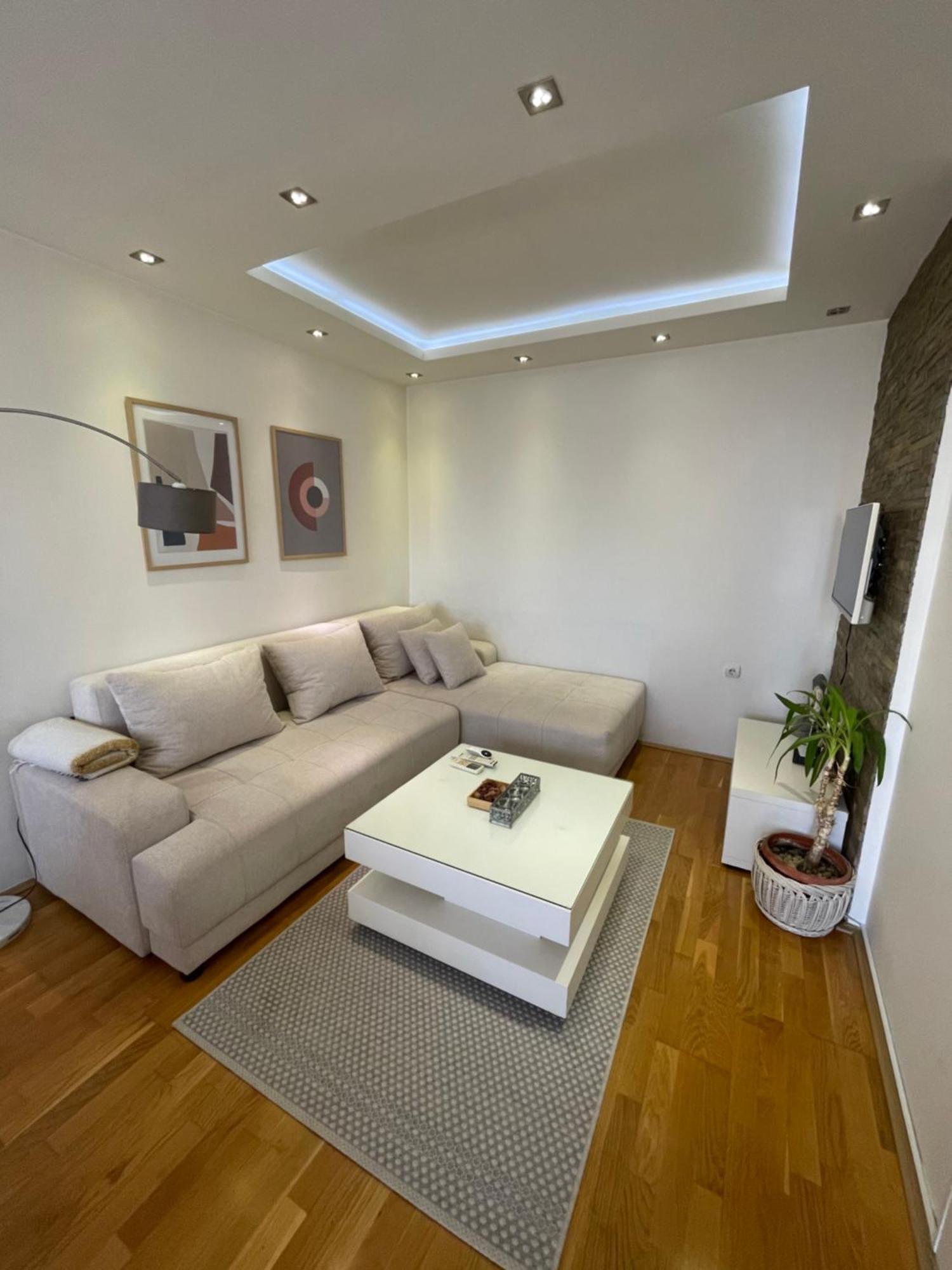Charme Apartman Kruševac エクステリア 写真